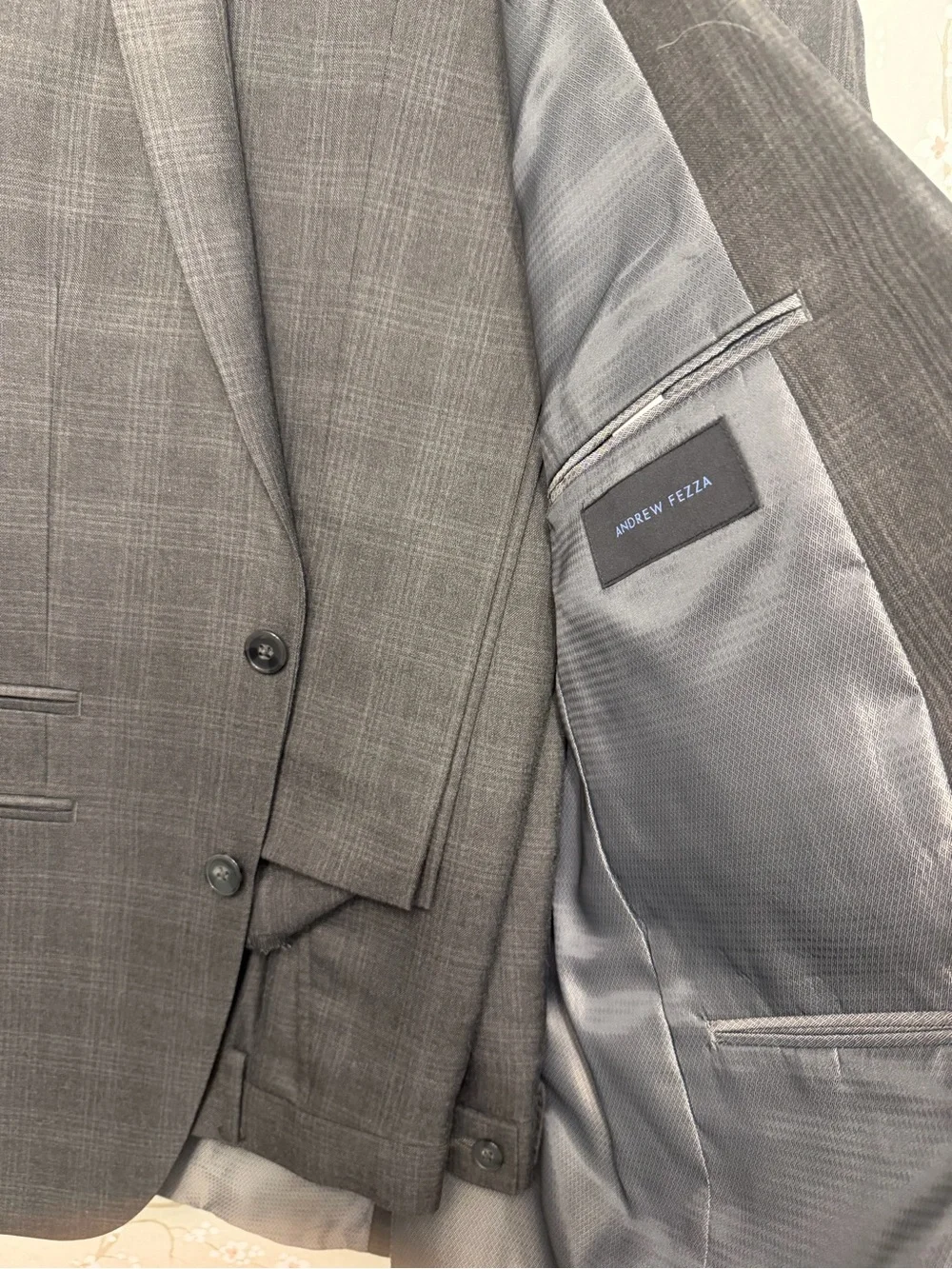 Andrew Fezza Men's Gray Plaid Suit Jacket & Pants Set